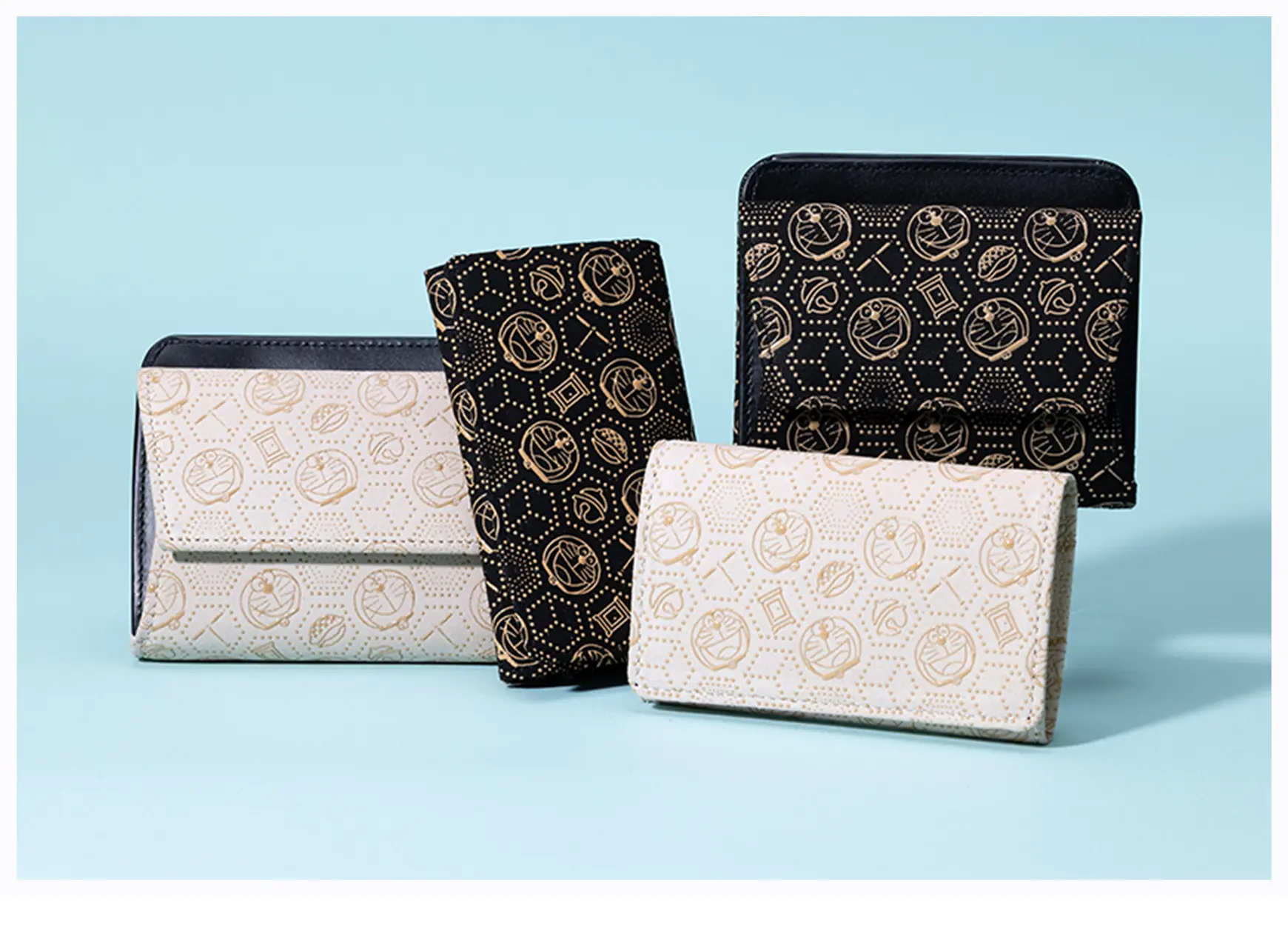 『ドラえもん』甲州印伝のミニウォレット/カードケース イメージ &copy;Fujiko-Pro