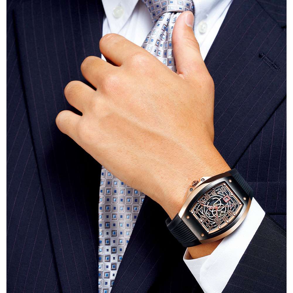 時計ロベルトカヴァリ＆フランクミュラー国際ギャランティカード付属 メンズ腕時計新品