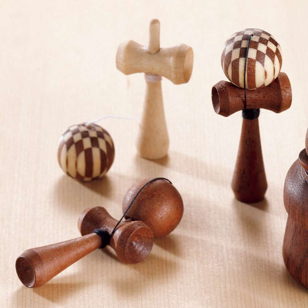 木工微細ろくろ細工 豆けん玉