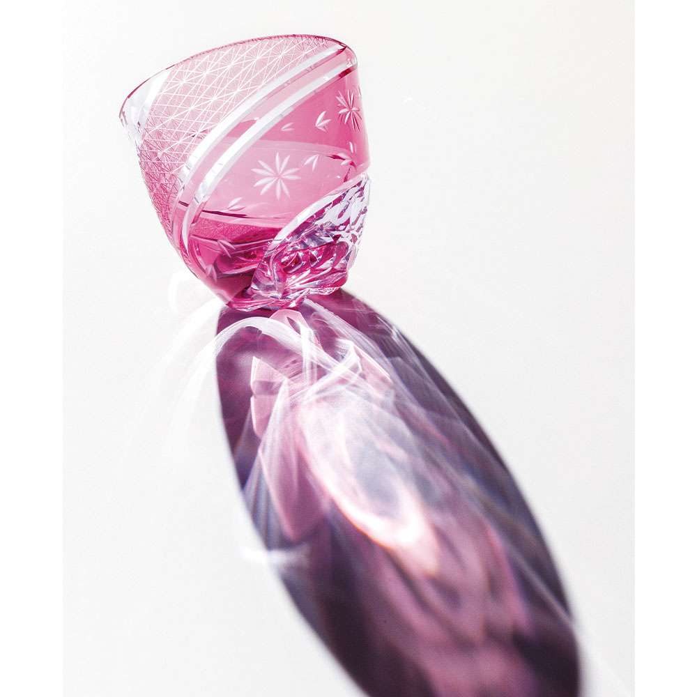 桜の菊つなぎ流し酒杯 金赤
