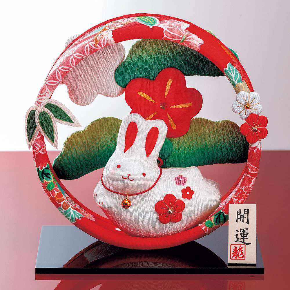 丸紋飾り　松竹梅うさぎ