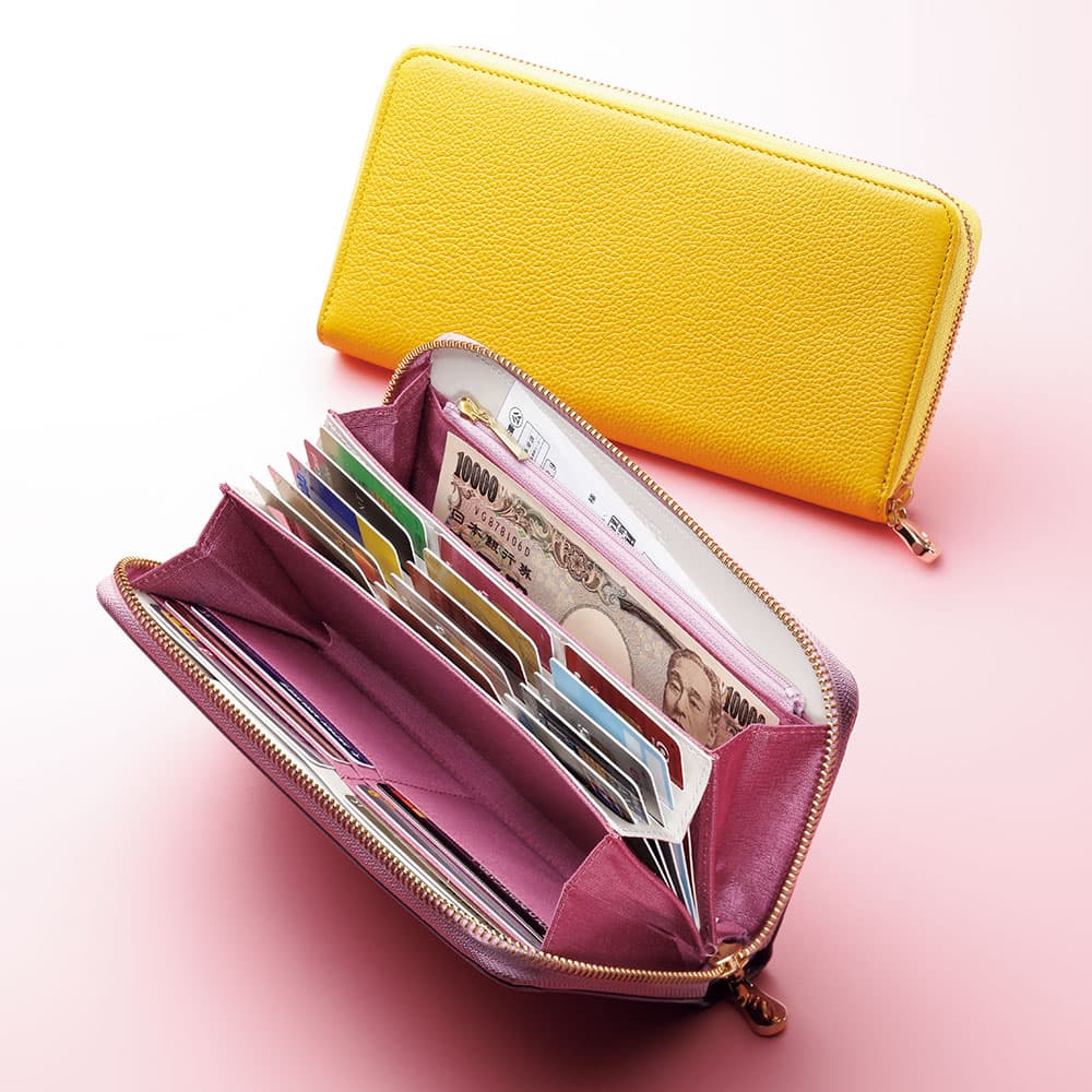 カードがたっぷり入って取り出しやすい長財布