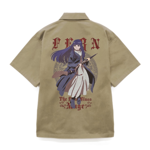 『葬送のフリーレン』 フェルン 刺繍ワークシャツ SAND KHAKI