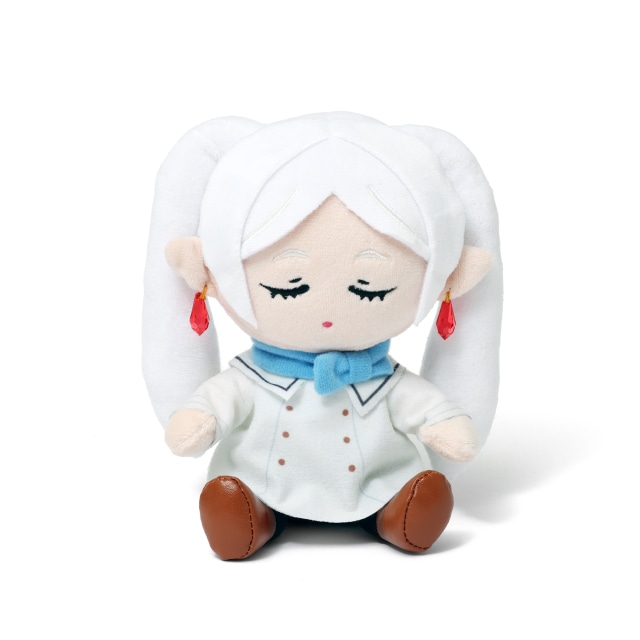 『葬送のフリーレン』 おすわりぬいぐるみ フリーレン（冬服）