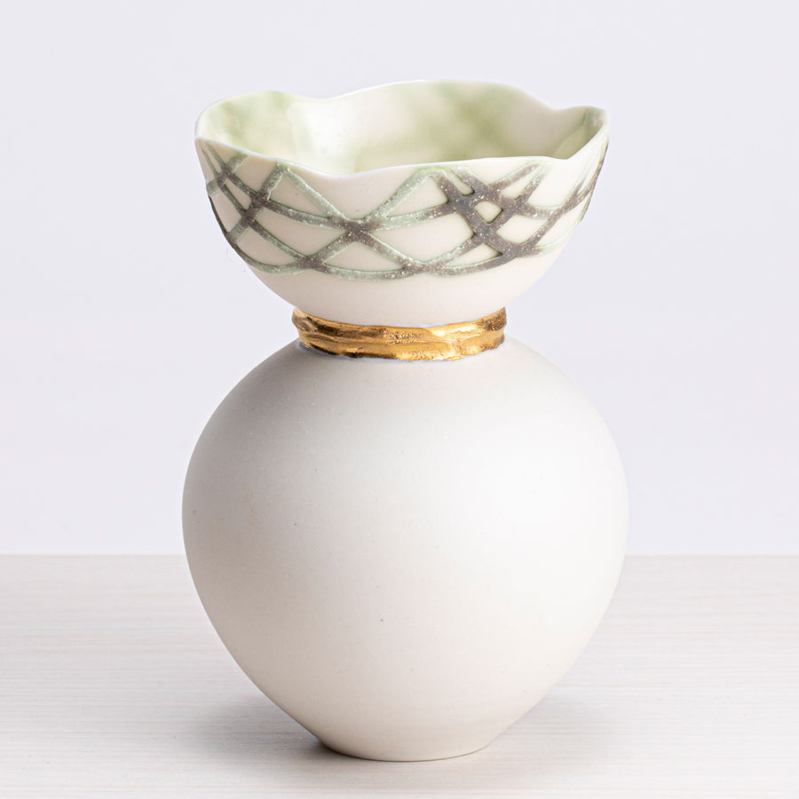 前沢幸恵「一輪挿し 葉蕾」